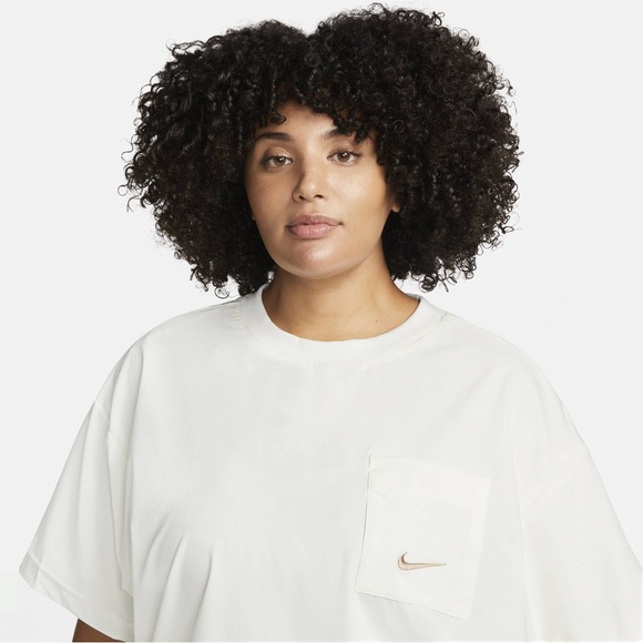 Nike Women's Sportswear Everyday Modern Woven Boxy crop Top white cream size M - Picture 3 of 10